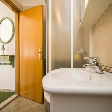 House Kvin Apartment Baska Voda Exterior photo